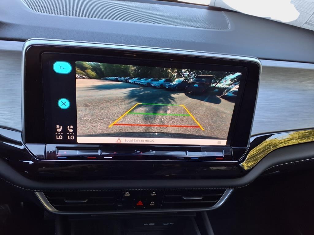 new 2026 Volkswagen Atlas Cross Sport car, priced at $40,918