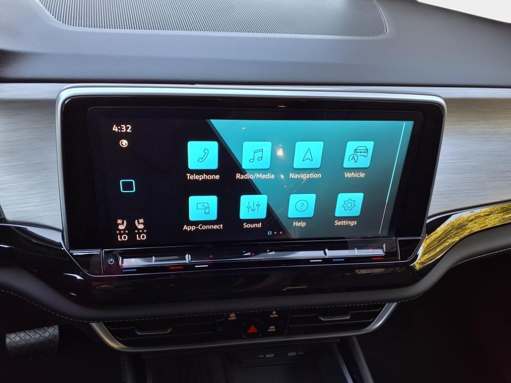 new 2026 Volkswagen Atlas Cross Sport car, priced at $40,918