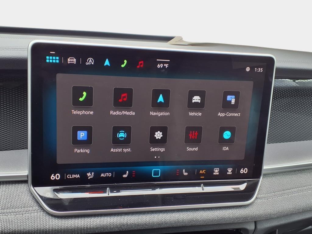 new 2025 Volkswagen Tiguan car, priced at $31,930