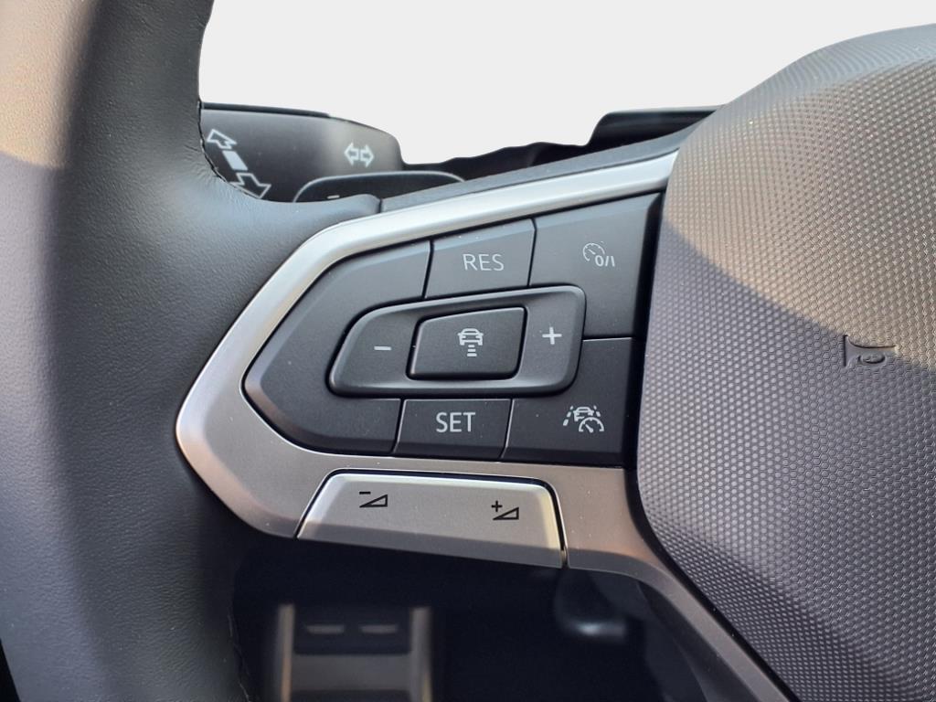 new 2025 Volkswagen Atlas Cross Sport car, priced at $51,397