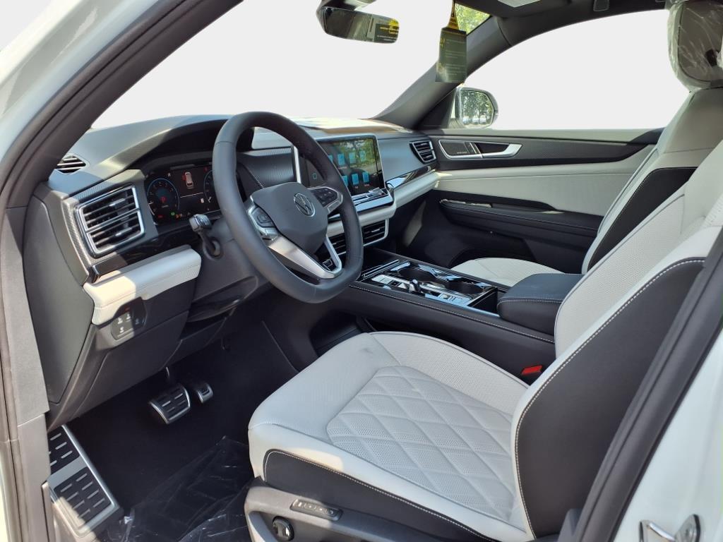 new 2025 Volkswagen Atlas Cross Sport car, priced at $51,834