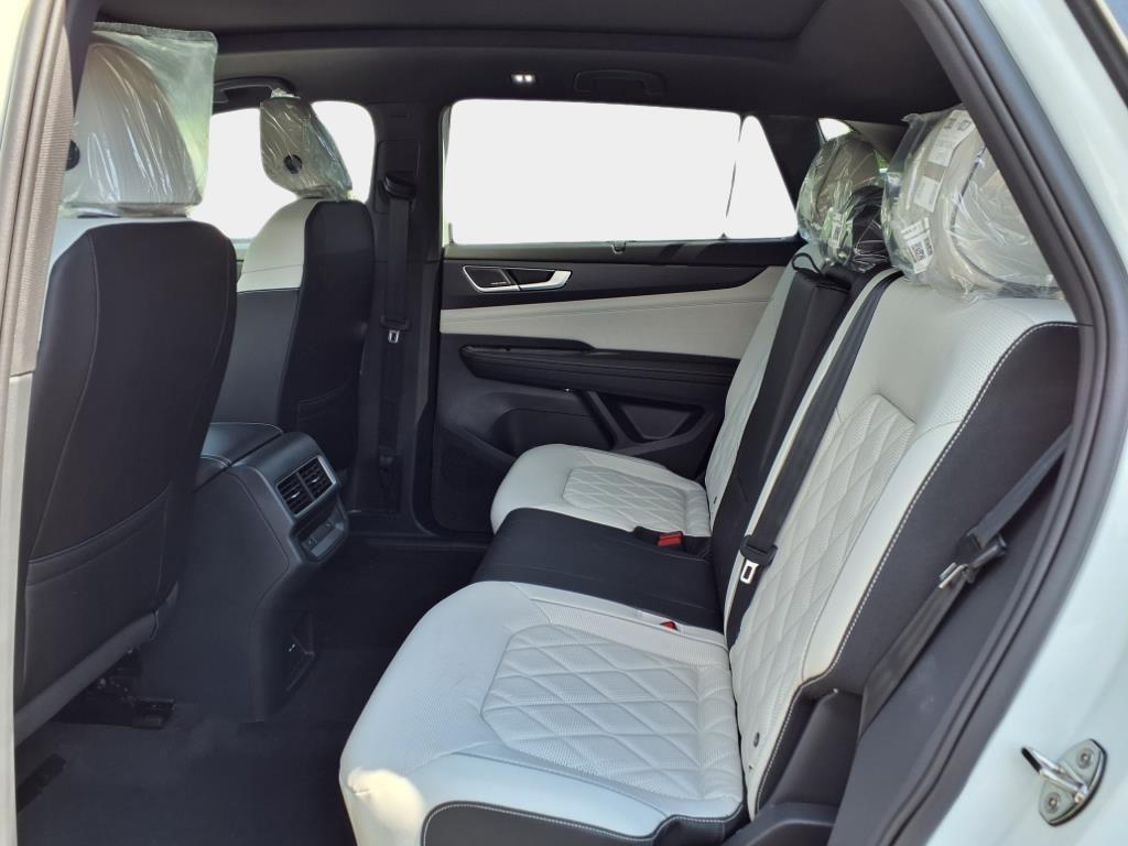 new 2025 Volkswagen Atlas Cross Sport car, priced at $51,834