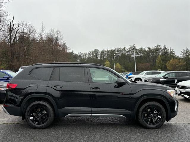 new 2024 Volkswagen Atlas car, priced at $45,715