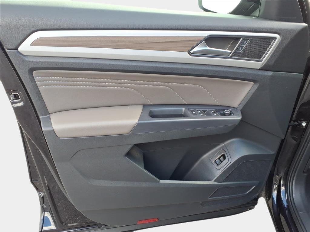 used 2021 Volkswagen Atlas car, priced at $24,500