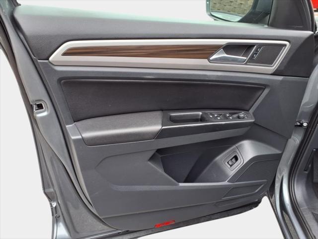 used 2021 Volkswagen Atlas car, priced at $25,500