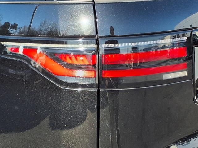 used 2024 Land Rover Discovery car, priced at $59,800