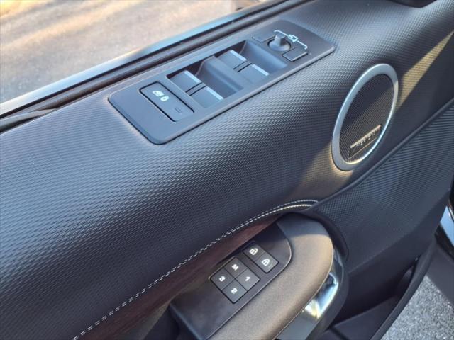 used 2024 Land Rover Discovery car, priced at $59,800