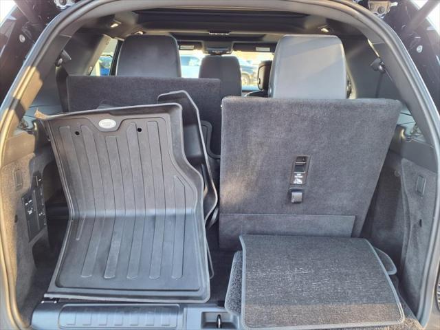used 2024 Land Rover Discovery car, priced at $59,800