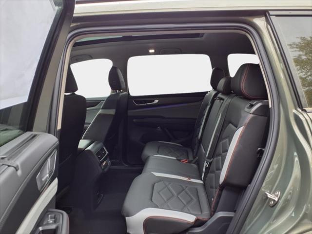 new 2025 Volkswagen Atlas car, priced at $49,351