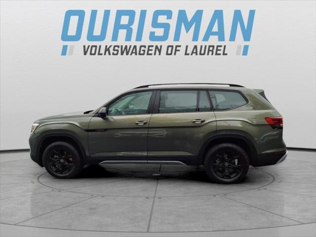 new 2025 Volkswagen Atlas car, priced at $49,351