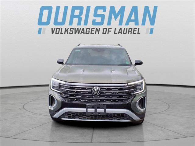 new 2025 Volkswagen Atlas car, priced at $49,351
