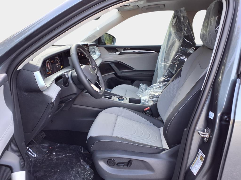 new 2025 Volkswagen Tiguan car, priced at $36,255