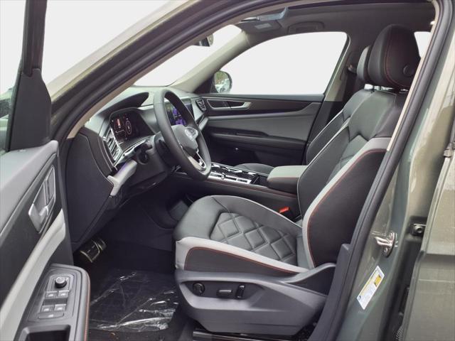 new 2025 Volkswagen Atlas car, priced at $47,539