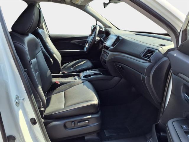 used 2023 Honda Ridgeline car, priced at $32,400