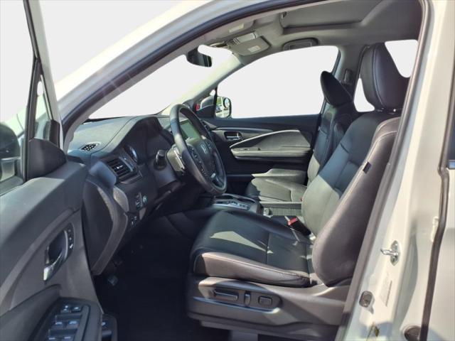 used 2023 Honda Ridgeline car, priced at $32,400