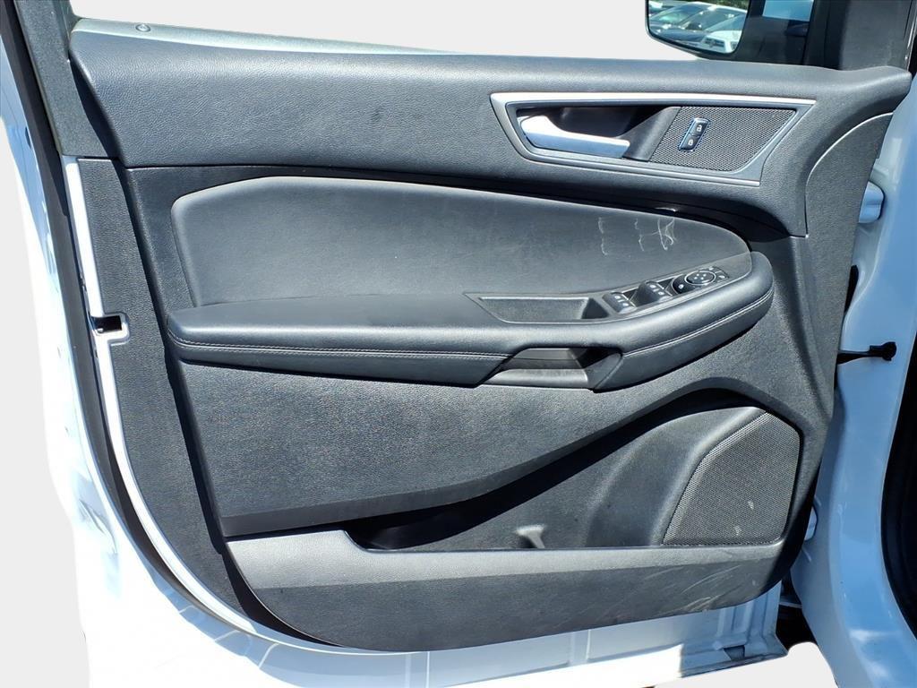used 2024 Ford Edge car, priced at $22,600