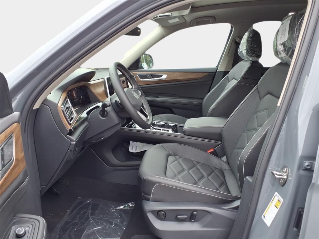 new 2026 Volkswagen Atlas car, priced at $48,455