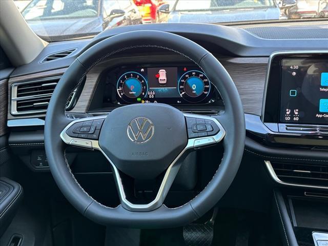 new 2024 Volkswagen Atlas car, priced at $46,818