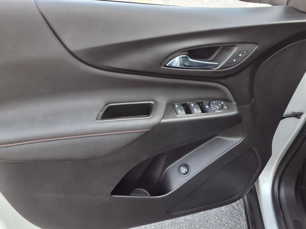 used 2022 Chevrolet Equinox car, priced at $21,800