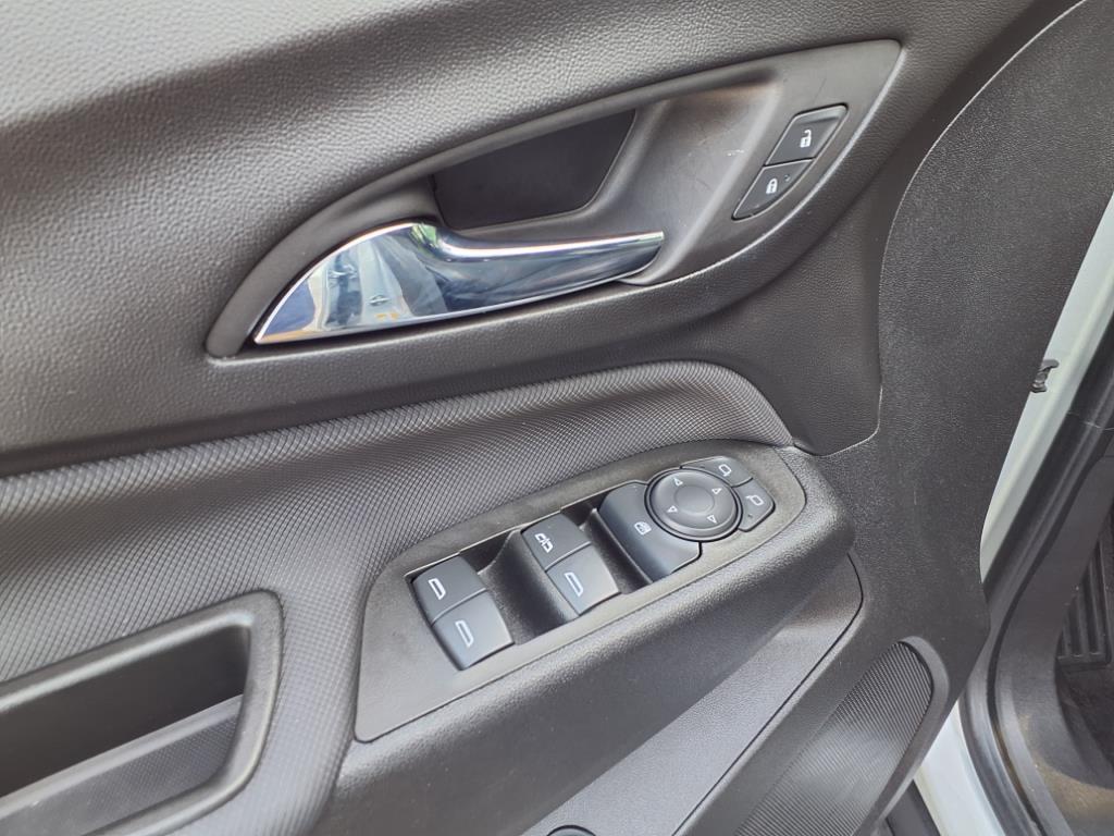 used 2022 Chevrolet Equinox car, priced at $21,800
