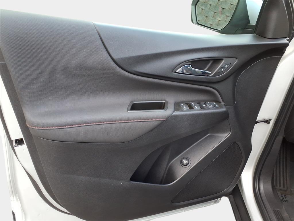 used 2022 Chevrolet Equinox car, priced at $21,200