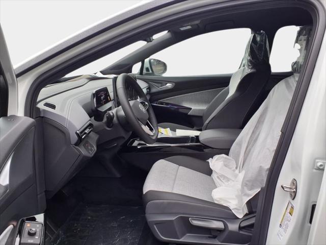 new 2025 Volkswagen ID.4 car, priced at $47,176