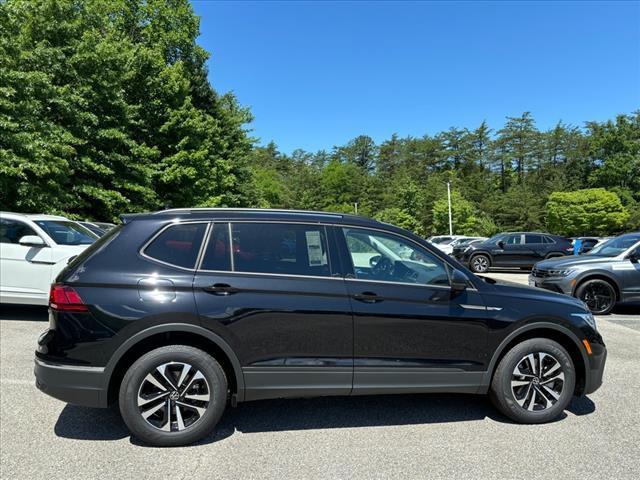 new 2024 Volkswagen Tiguan car, priced at $27,707