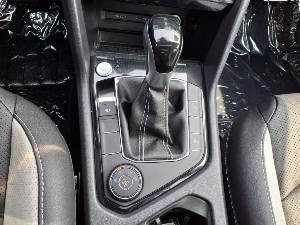 new 2025 Volkswagen Taos car, priced at $35,919