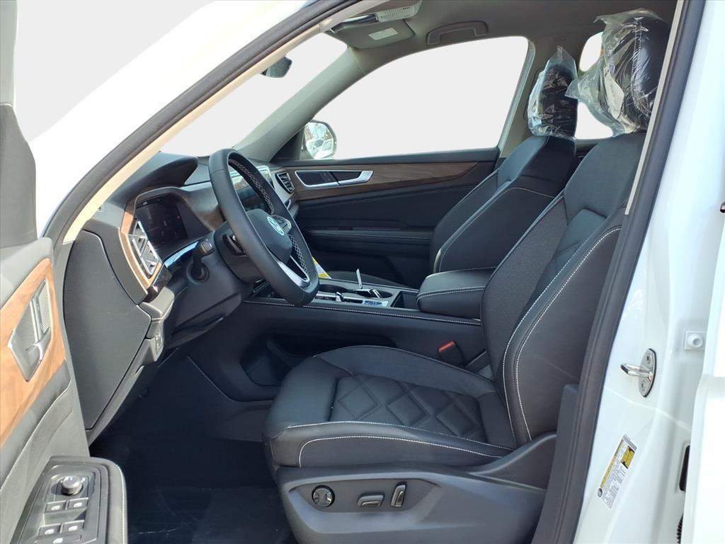 new 2026 Volkswagen Atlas car, priced at $42,365