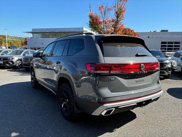 new 2025 Volkswagen Atlas car, priced at $48,401