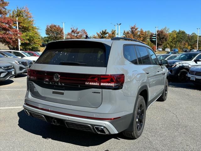 new 2025 Volkswagen Atlas car, priced at $48,401