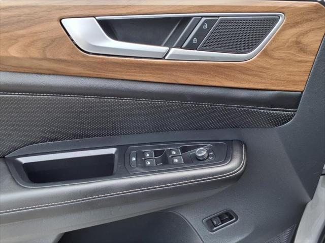 used 2024 Volkswagen Atlas car, priced at $33,900