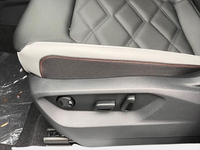 new 2025 Volkswagen Atlas car, priced at $47,964