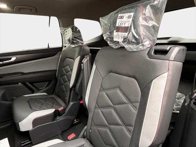 new 2025 Volkswagen Atlas car, priced at $47,964