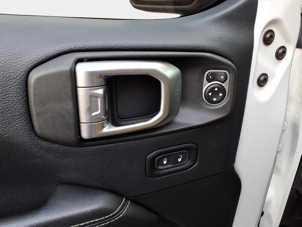 used 2018 Jeep Wrangler Unlimited car, priced at $24,200