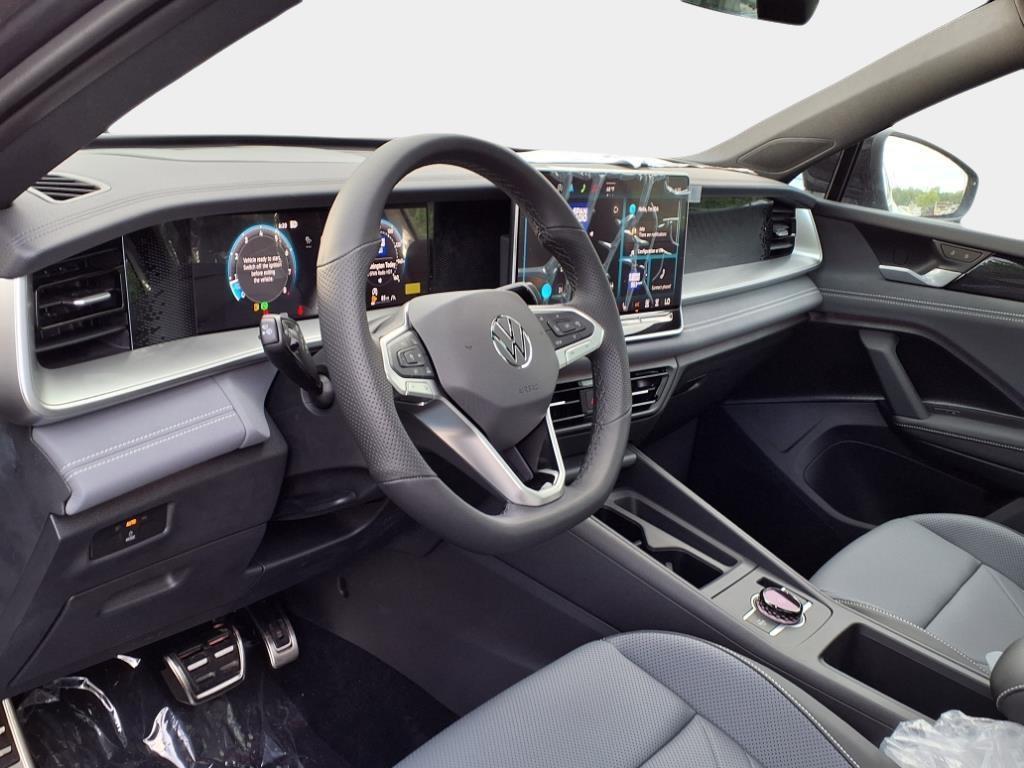 new 2025 Volkswagen Tiguan car, priced at $37,850