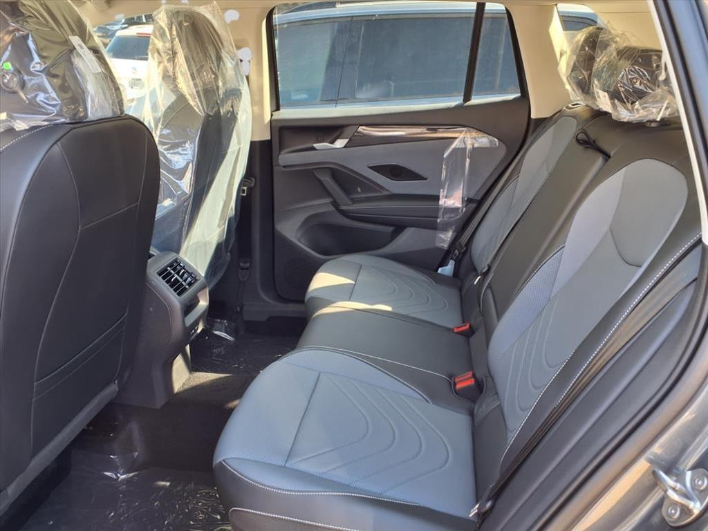 new 2025 Volkswagen Tiguan car, priced at $37,981