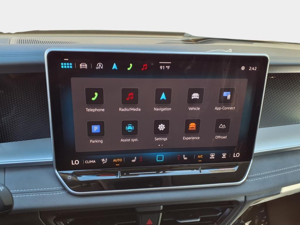 new 2025 Volkswagen Tiguan car, priced at $37,981