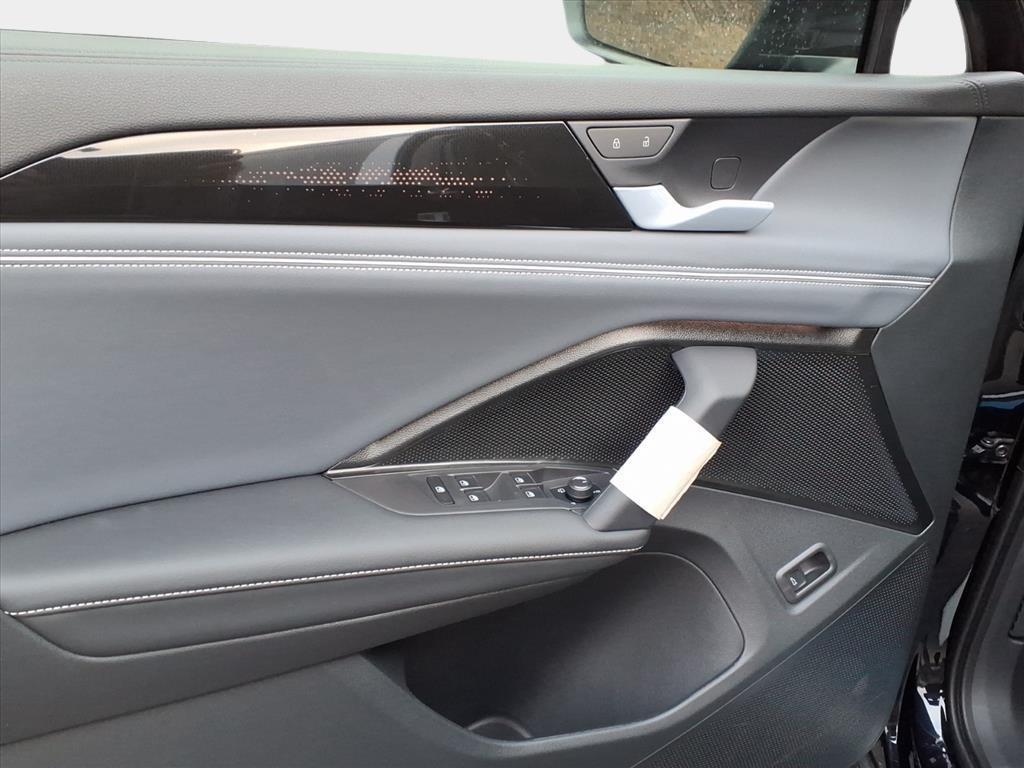 new 2026 Volkswagen Tiguan car, priced at $45,272