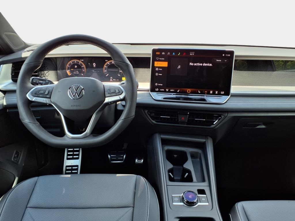 new 2025 Volkswagen Tiguan car, priced at $37,850