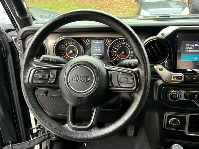 used 2020 Jeep Wrangler Unlimited car, priced at $30,500