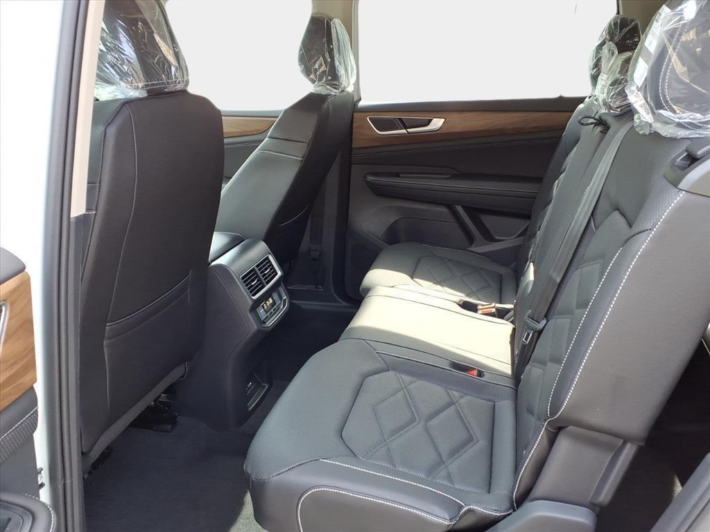 new 2026 Volkswagen Atlas car, priced at $42,365