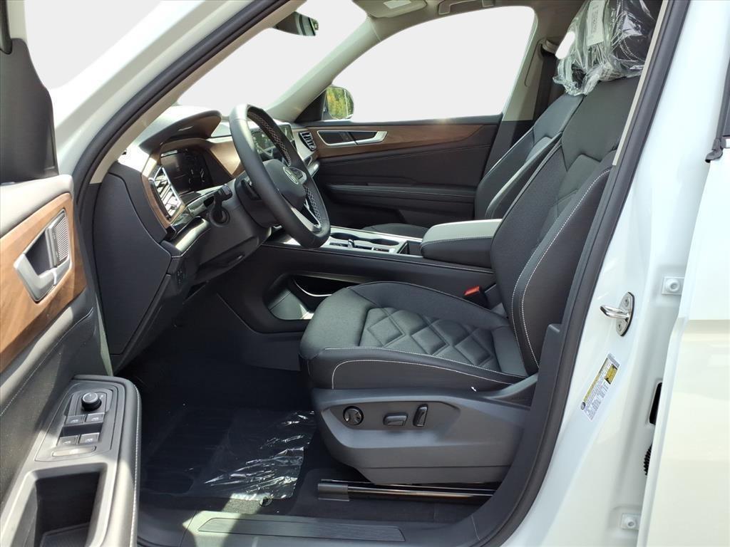new 2026 Volkswagen Atlas car, priced at $42,365