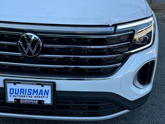 new 2024 Volkswagen Atlas car, priced at $42,288