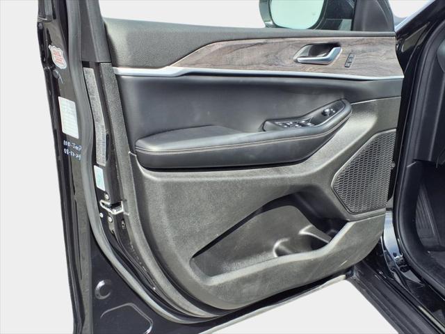 used 2023 Jeep Grand Cherokee L car, priced at $30,800