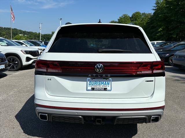 new 2024 Volkswagen Atlas car, priced at $42,034