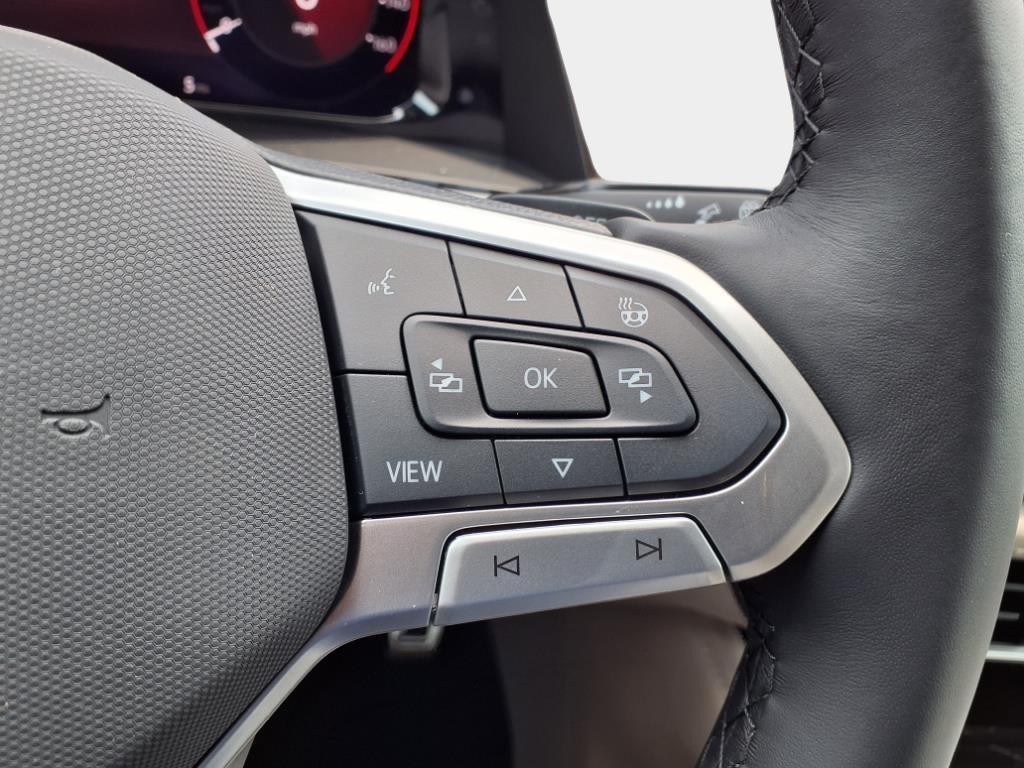 new 2025 Volkswagen Atlas car, priced at $52,373