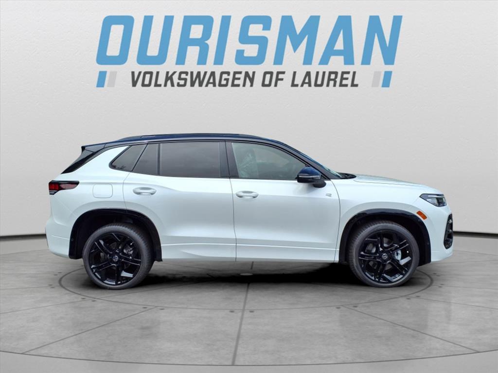 new 2025 Volkswagen Tiguan car, priced at $38,667