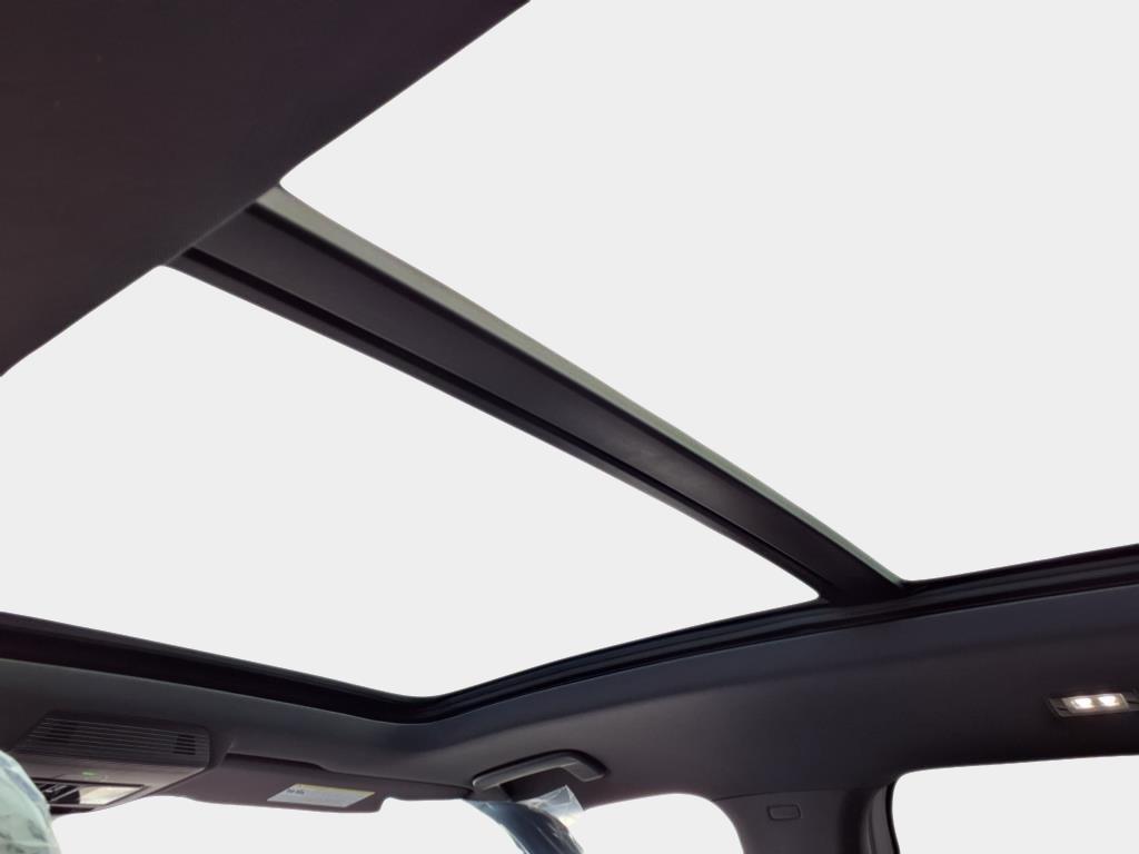 new 2025 Volkswagen Tiguan car, priced at $38,667