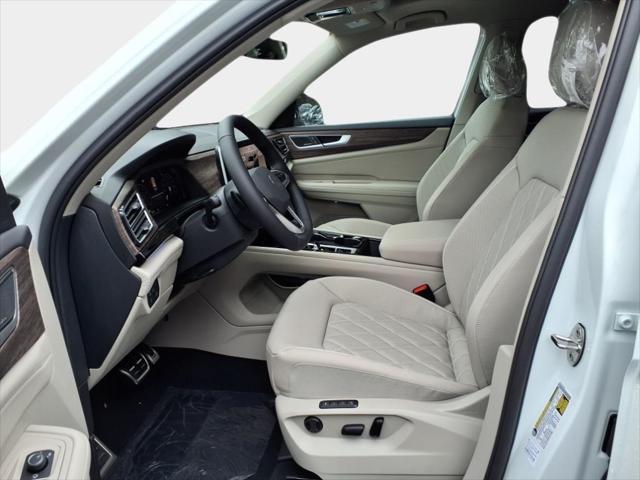 new 2025 Volkswagen Atlas car, priced at $54,310